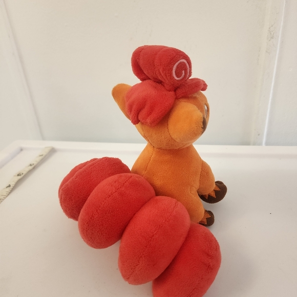 Pokemon Center VULPIX 7" Plush 2016 Fox Japan - Picture 3 of 5